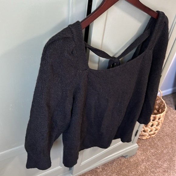 Express Tie-Back Sweater - Picture 9 of 9